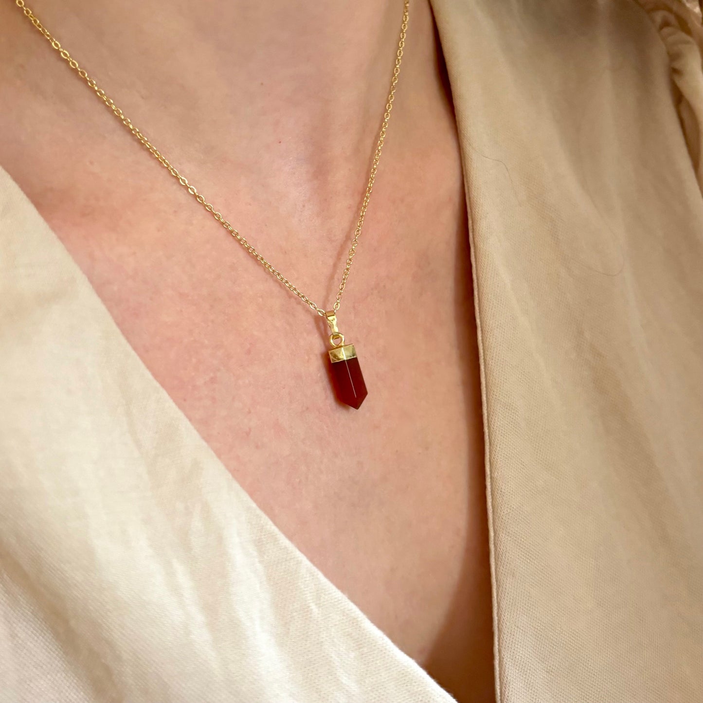 Pendentif Cornaline - pointe • doré ou argenté
