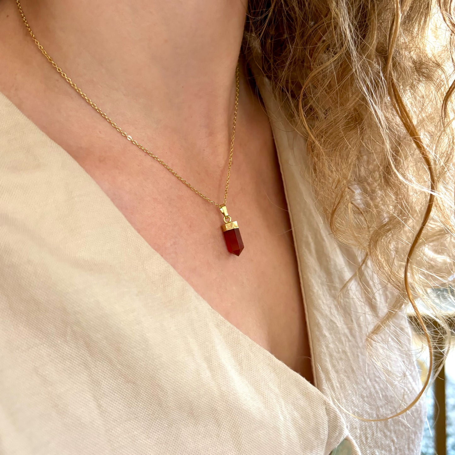 Pendentif Cornaline - pointe • doré ou argenté