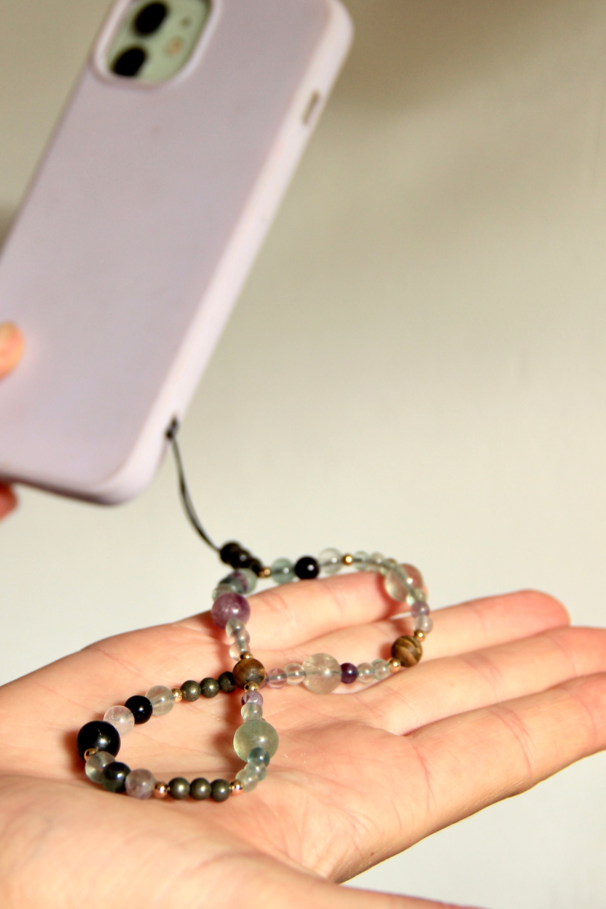 Chaîne de téléphone contre les EMF en pierres naturelles