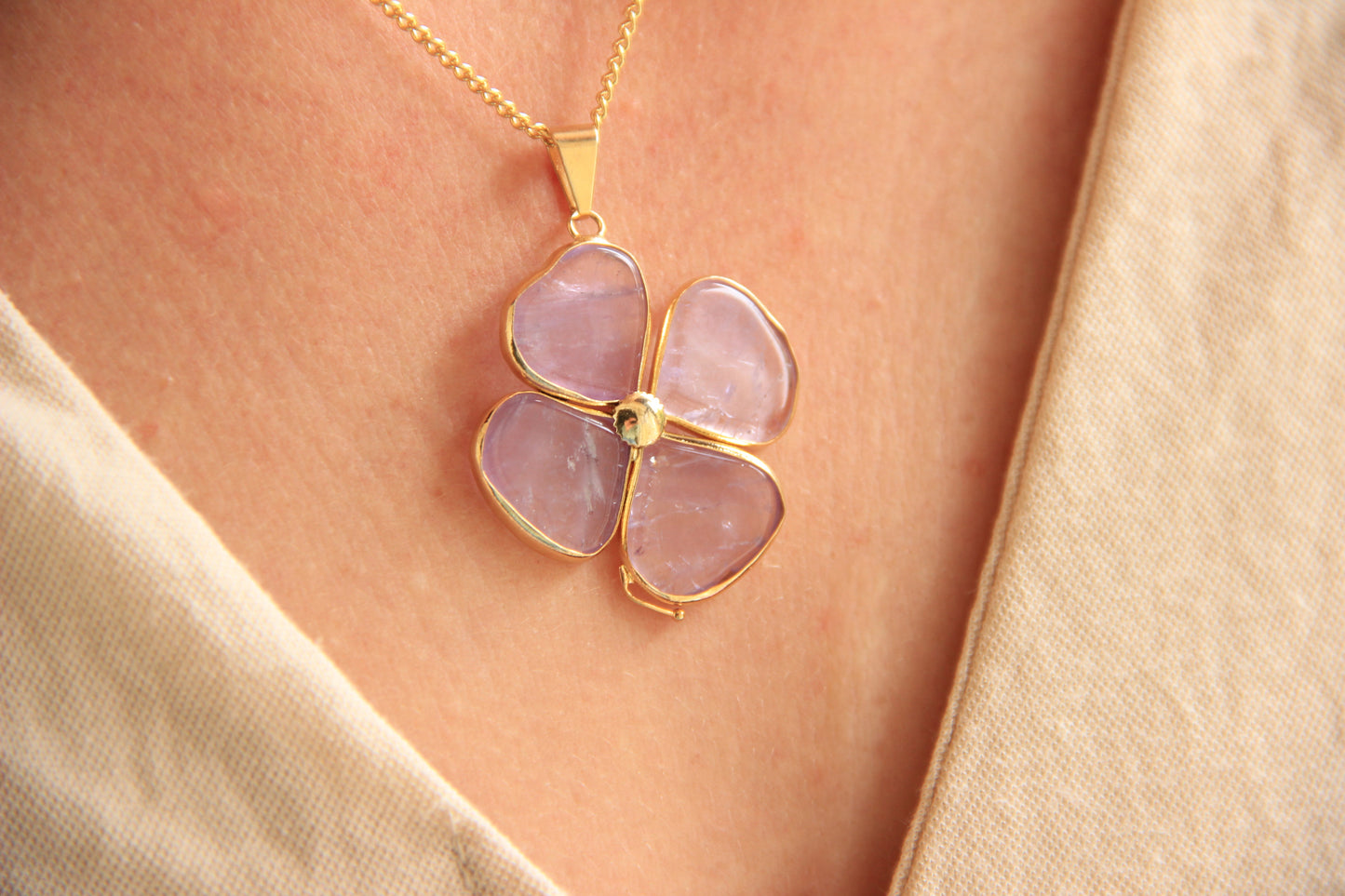 Pendentif Améthyste - Trèfle • doré